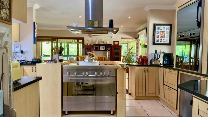 5 Bedroom Property for Sale in Valmary Park Western Cape